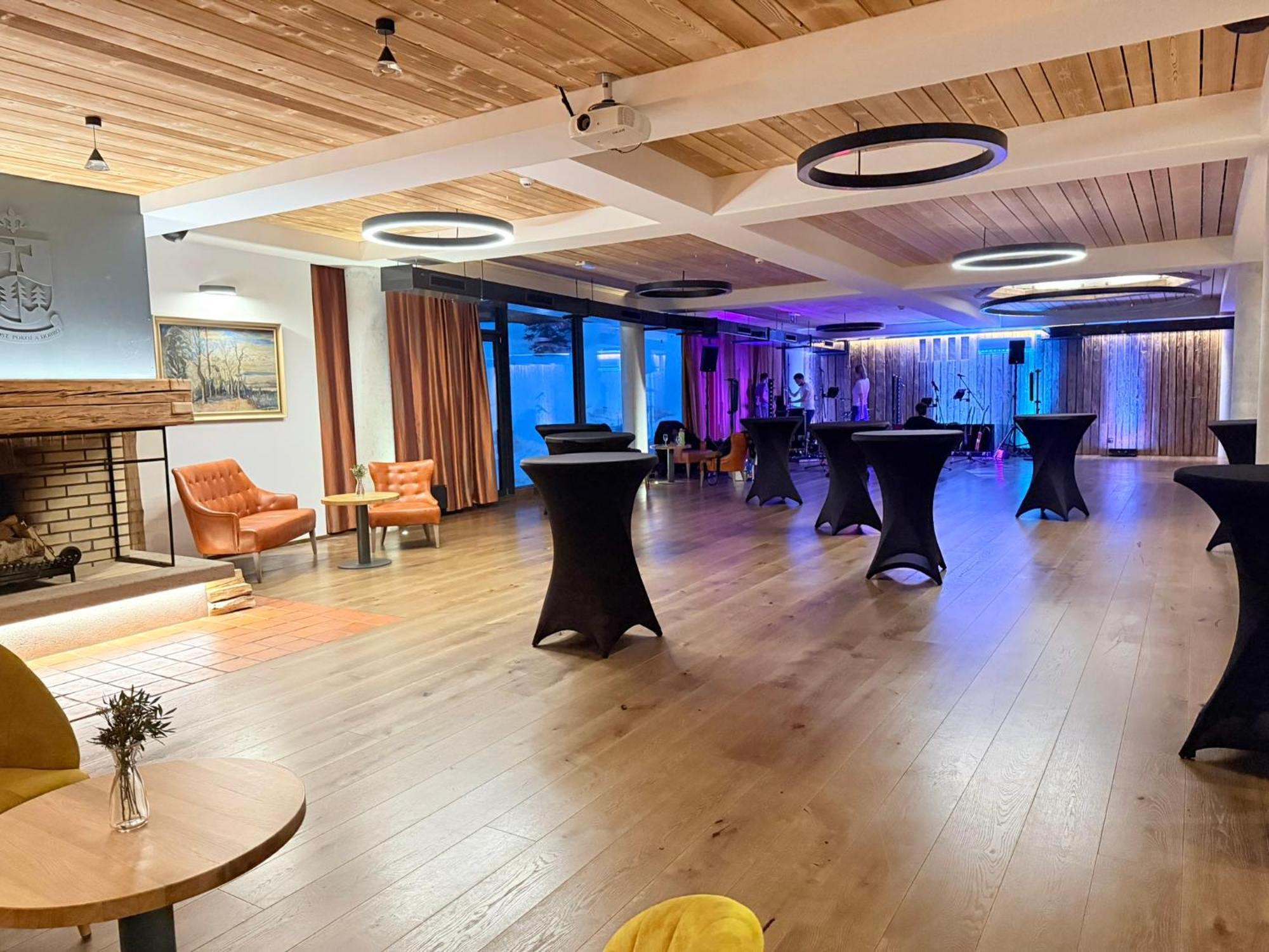 Erlebachova Bouda, Hotel - Resort Svaty Frantisek Špindlerŭv Mlýn Dış mekan fotoğraf